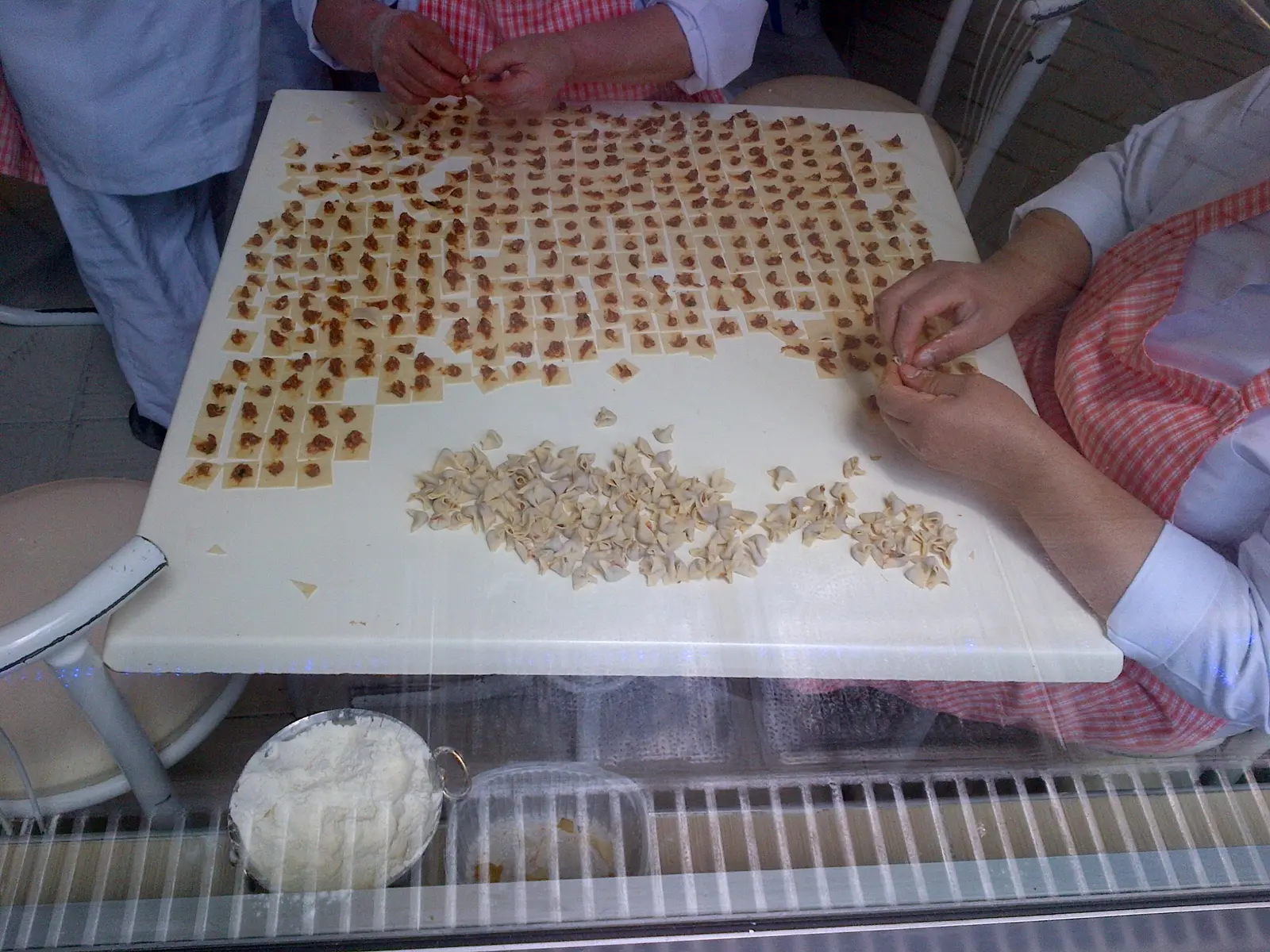 Beeld ter illustratie: ambachtelijke mantı-productie in Ankara.